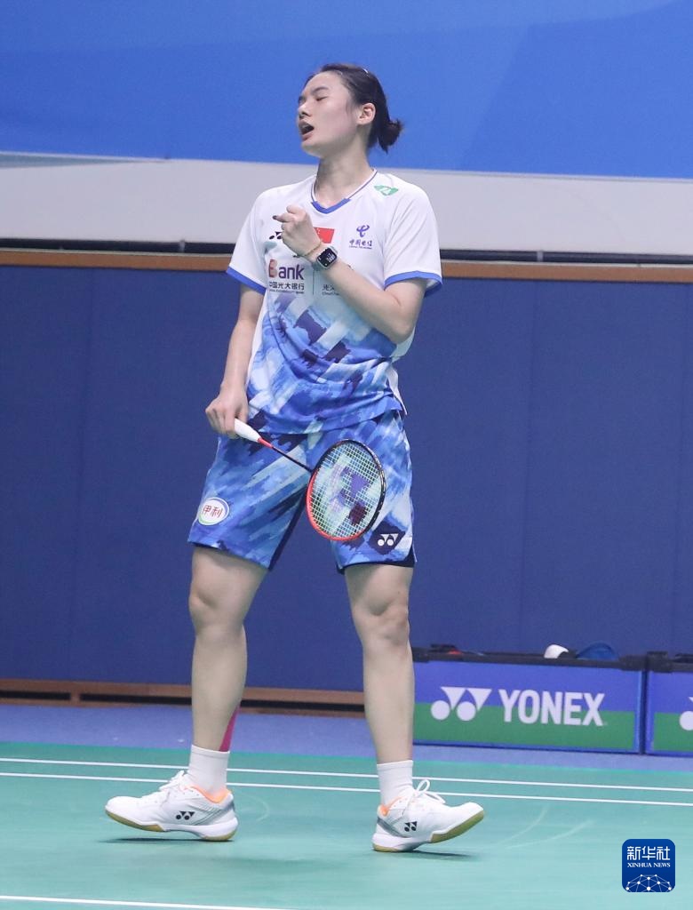 使他迅速成 使他迅速成